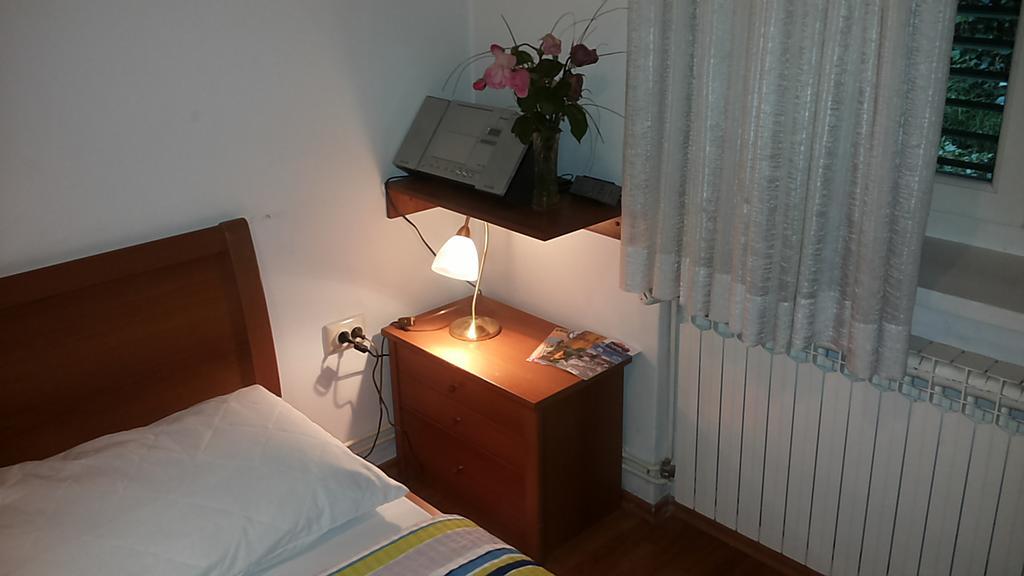 Angela Classic Rooms & Apartments Zagreb Exterior foto